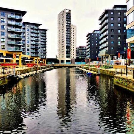 Rooshaus Leeds Docks Appartamento Esterno foto