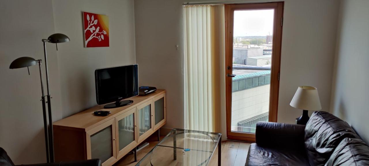 Rooshaus Leeds Docks Appartamento Esterno foto